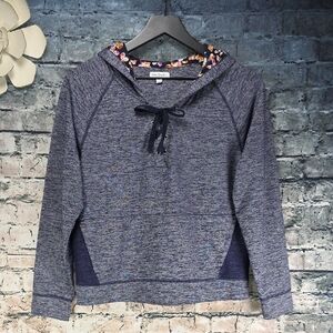 Vera Bradley | Cut Vines Marled Navy Blue Popover Floral Detail Athleisure Top